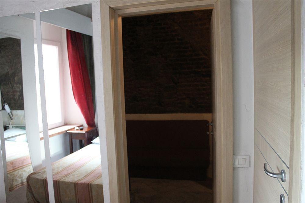 فندق Mazzini 16 Downtown بيزا المظهر الخارجي الصورة